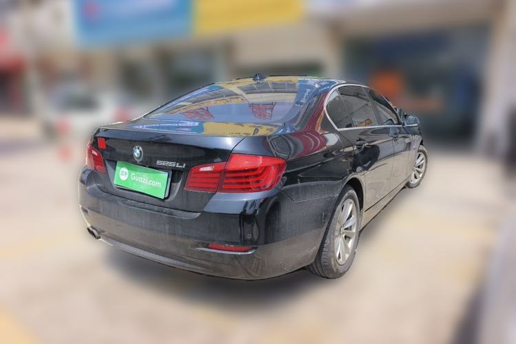 Used BMW 5 Series 2017 520Li Elegant Edition Rear Right 45 Deg