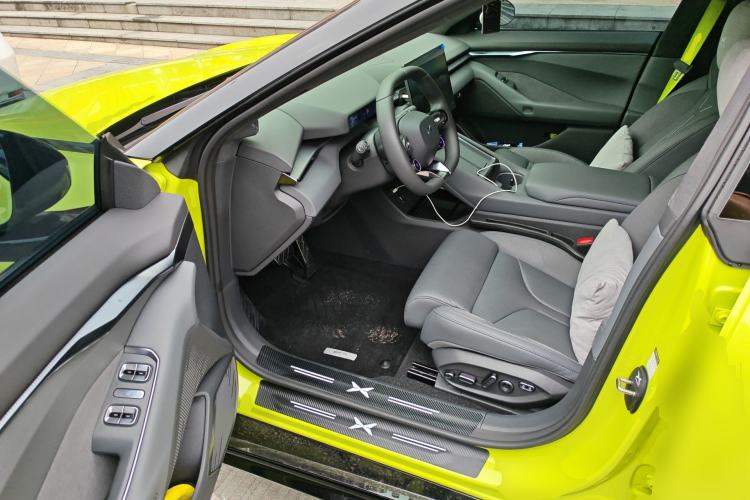 Used XPeng P7 2025 Model—820 Ultra Long Range Ultra
