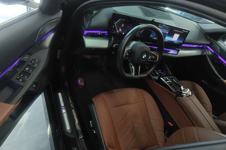 Used BMW 5 Series 2024 530Li Leading Model M Sport Package