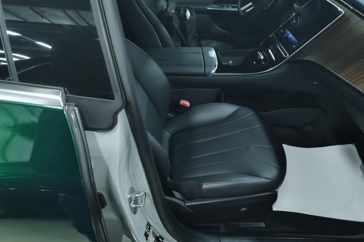 Used Mercedes-Benz EQE 2022 350 Pioneer Edition Right Front Seat