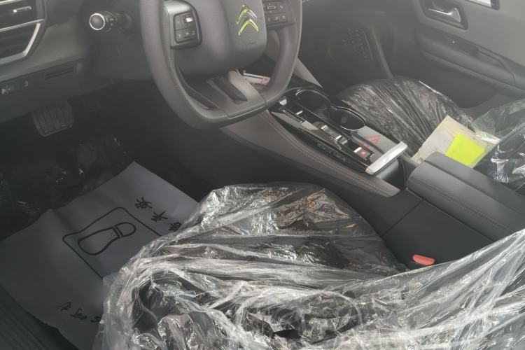 Used Citroen C5 X 2025 Model 1.6T Overseas Edition Interior 3