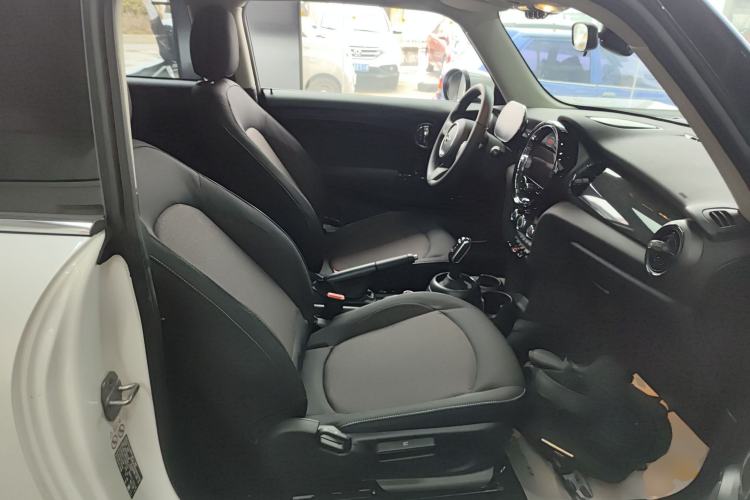 Used MINI MINI 2023 1.5T ONE