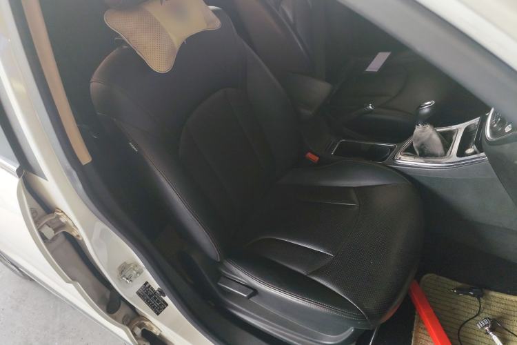 Used Baojun 560 2015 1.8L manual luxury version