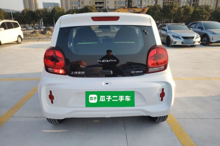 Used Roewe Clever 2021 302 km New Four-Seater Super-Efficient Version
