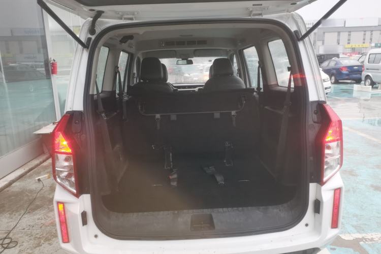 Used Wuling Hongguang PLUS 2020 1.5L Manual Comfort 7-Seater
