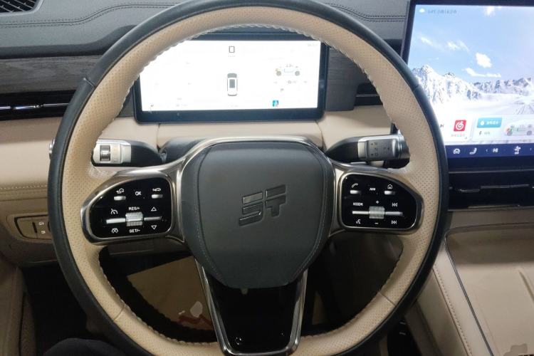 Used JETOUR Shanhai L9 2025 1.5TD 2DHT Flagship Edition 6 Seats
