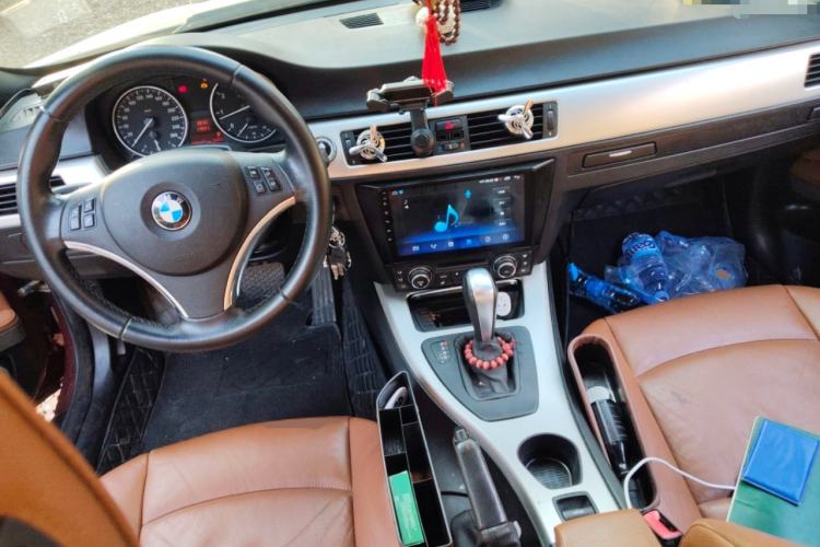 Used BMW 3 Series 2011 320i Convertible Coupe
