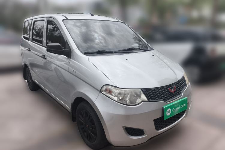 Used Wuling Hongguang 2010 1.2L Base Version China IV Standard Front Right 45 Deg