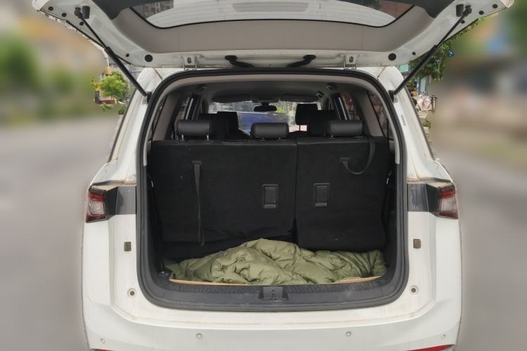 Used Wuling Jiachen 2022 1.5L Manual Light Comfort Edition

