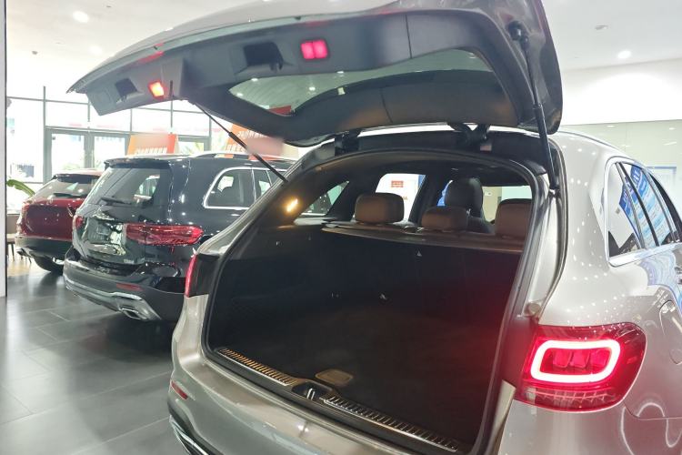 Used Mercedes-Benz GLC 2020 GLC 300 L 4MATIC Luxury Model
