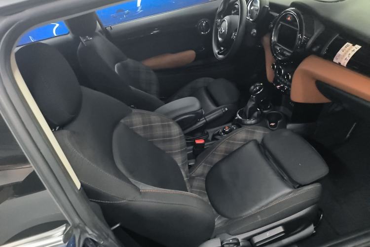 Used MINI MINI 2016 1.5T COOPER SEVEN
