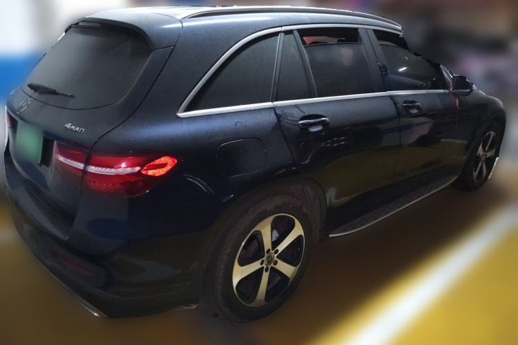 Used Mercedes-Benz GLC 2018 Facelift GLC 260 4MATIC Luxury Edition
