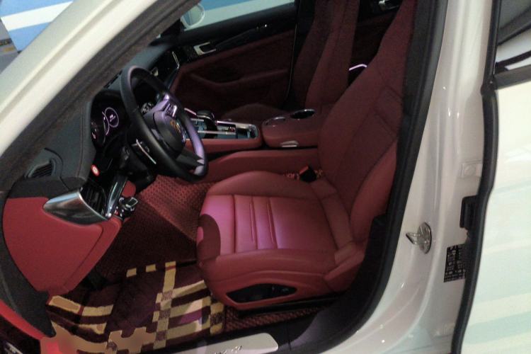 Used Porsche Panamera 2022 Panamera 4 Executive Long Wheelbase 2.9T Left Front Seat