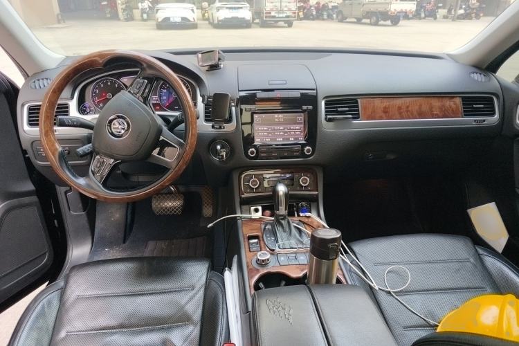 Used Volkswagen Touareg 2011 3.0 TSI Comfort Version