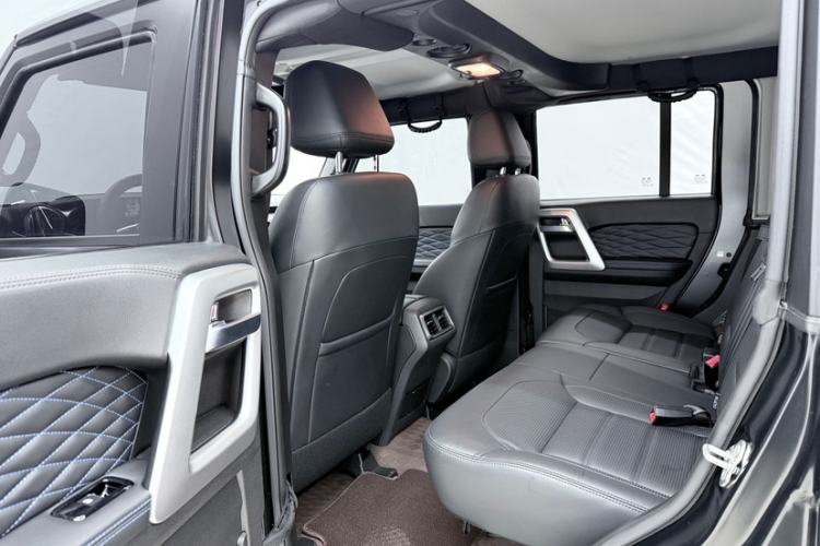 Used BAIC Off-Road BJ40 2024 2.0D Blade Hero Glory Edition
