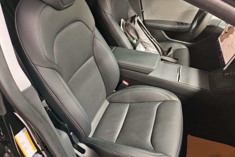 Used Tesla Model 3 2023 Rear-Wheel-Drive Version
