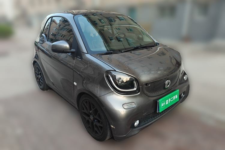 Used smart fortwo 2018 0.9T 66 kW Yao Titan Special Edition China V Standard Front Right 45 Deg