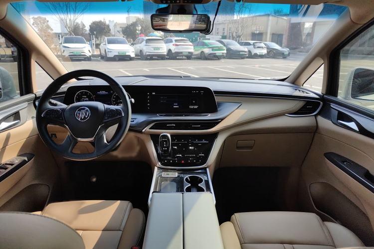 Used Buick GL8 2021 ES Land Cruiser 653T Luxury Edition