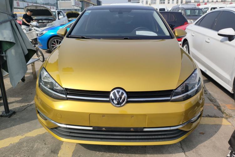 Used Volkswagen Golf 2018 230TSI Automatic Luxury Version Front