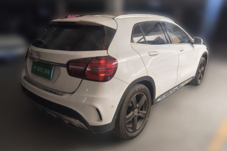 Used Mercedes-Benz GLA 2019 GLA 200 Fashion Model Rear Right 45 Deg