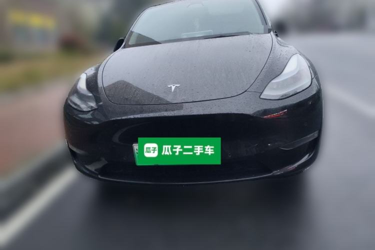 Used Tesla Model Y 2023 Long-Range All-Wheel-Drive Version
