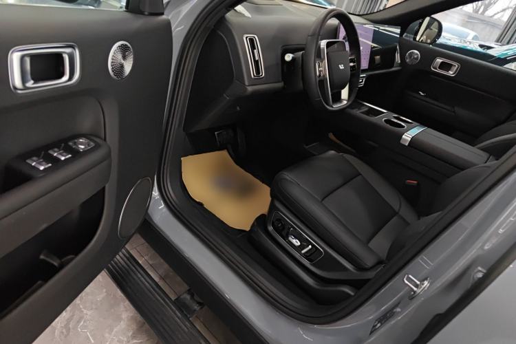 Used Li Auto L8 2025 Ultra Smart Refreshed Edition Driver Seat