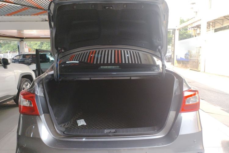 Used Nissan Sylphy 2024 Restyled Version 2 Classic 1.6XE CVT Comfort Edition Trunk