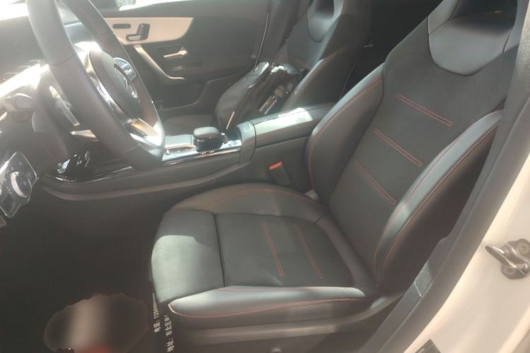 Used Mercedes-Benz CLA 2022-Year Updated CLA 200
