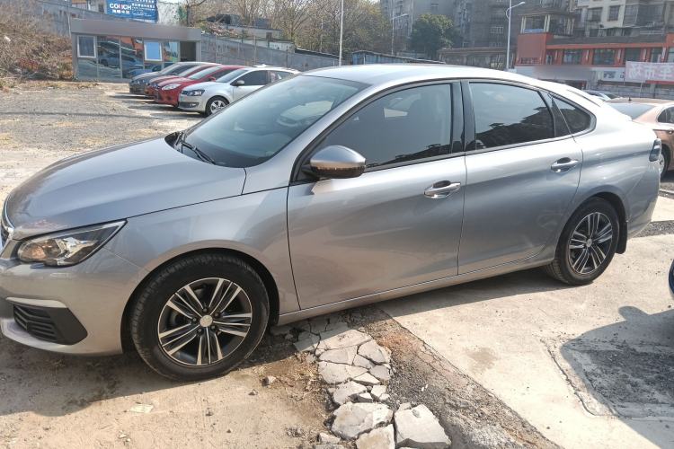 Used Peugeot 308 2016 1.6L Manual Fashion Edition