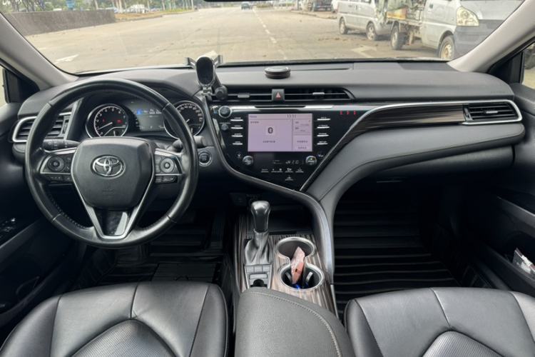 Used Toyota Camry 2019 2.5G Luxury Edition China VI Standard Interior 1