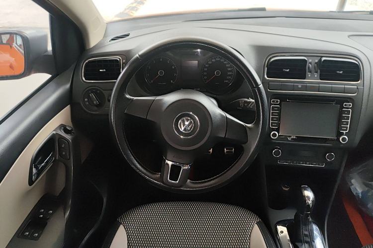 Used Volkswagen Polo 2012 1.6L Cross Polo Automatic Transmission
