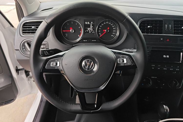 Used Volkswagen Polo 2016 1.6L Automatic Comfort Model
