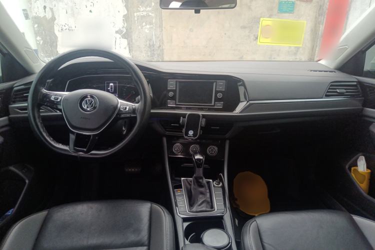 Used Volkswagen Sagitar 2019 280TSI DSG Comfort Version China V Standard Center Console