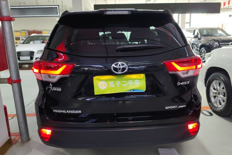 Used Toyota Highlander 2018 2.0T Four-Wheel Drive Luxury Version 7 Seats China VI Standard