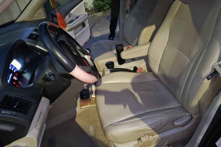 Used BYD S6 2013 Jingyue Edition 2.0L Manual Luxury Model 5 Seats
