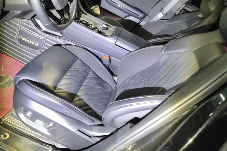 Used Lynk & Co 09 EM-P 2021 2.0T PHEV Halo Six-Seater
