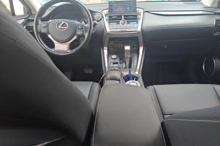 Used Lexus NX 2015 200T All-Wheel-Drive Fēngshàng Edition Center Console