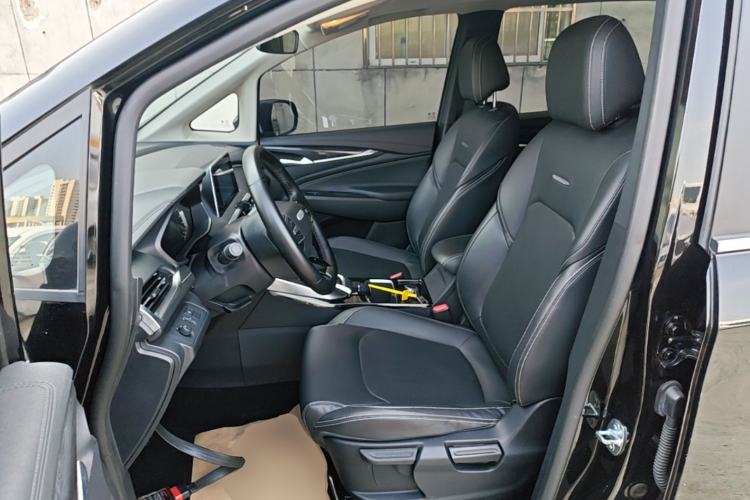 Used SAIC MAXUS G50 2022 1.5T Automatic Comfort Touring B Left Front Seat