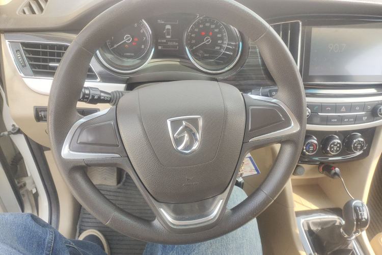 Used Baojun 730 2016 1.5L Manual Comfort Version 7 Seats China V Emission Standard
