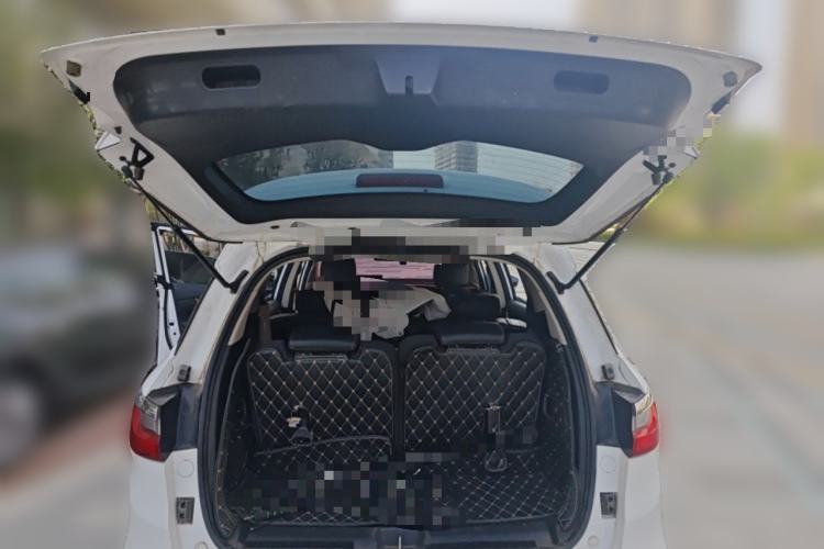 Used BYD Song MAX 2017 1.5T Automatic Smart Connect Elite 7-Seater Trunk