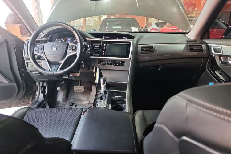 Used Honda Spirior 2017 2.0L Classic Edition
