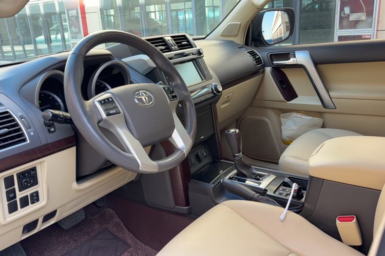 Used Toyota Prado 2014 4.0L Automatic TX-L NAVI