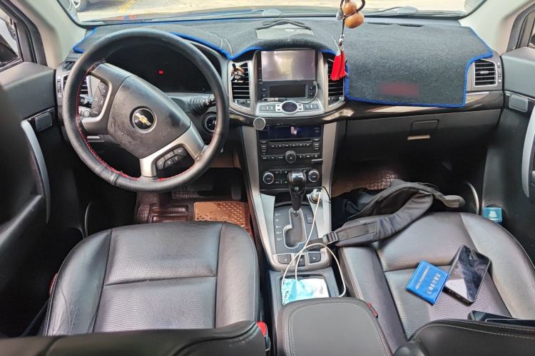 Used Chevrolet Captiva 2014 2.4L 4x4 Flagship Edition 7 Seats Center Console