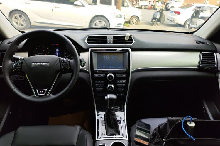 Used Haval H2 2017 Red-Label 1.5T Automatic Two-Wheel Drive Luxury Model