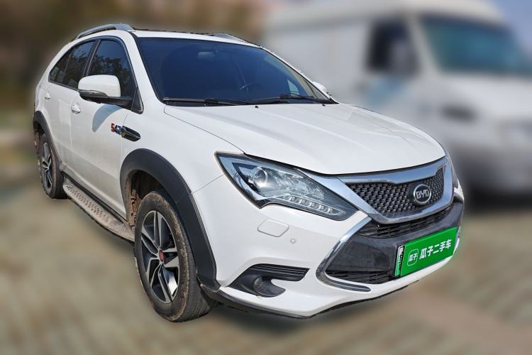 Used BYD Tang New Energy 2015 2.0T Four-Wheel-Drive Flagship Model