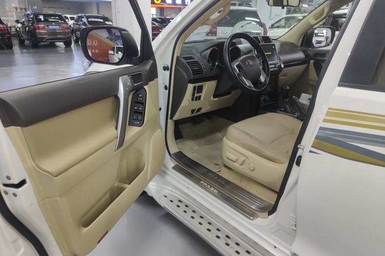 Used Toyota Prado 2014 4.0L Low-Power Version Middle East Edition Driver Seat