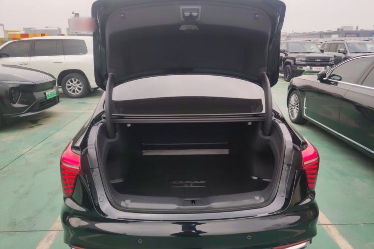 Used Hongqi H5 2025 1.5T DCT Qiyun 500 000th Unit Commemorative Edition
