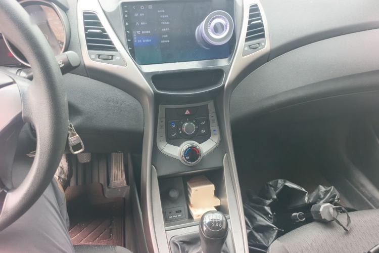 Used Hyundai Elantra (5th Generation / Langdong) 2012 1.6L Manual Fashion Edition