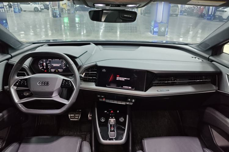 Used Audi Q5 e-tron 2023 40 e-tron Shining Edition Mecha Kit
