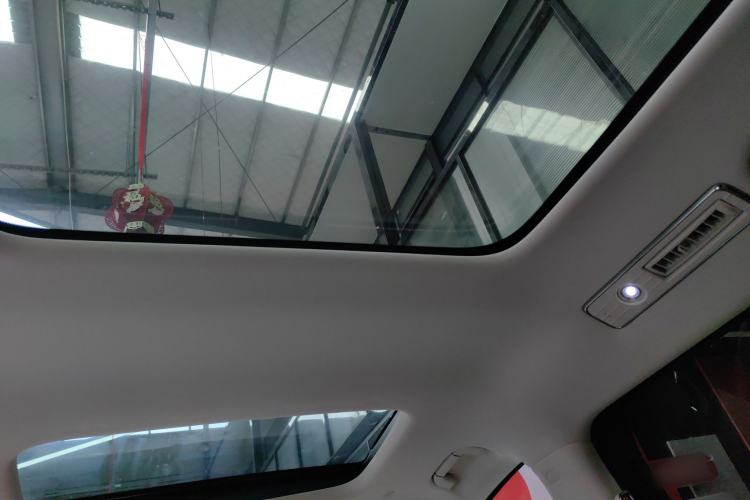 Used Denza D9 2024 DM-i 970 Luxury Model
